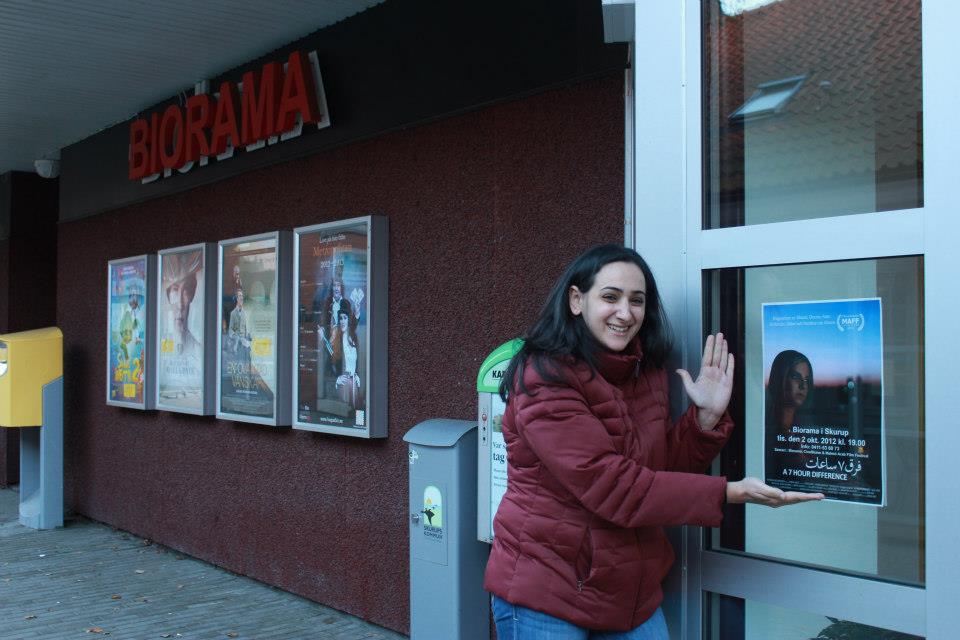 Regissören Deema Amr utanför Biorama i Skurup 2012