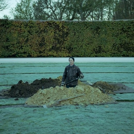 Bild ur filmen "Samtidigt" på jorden i regi av Carl Olsson