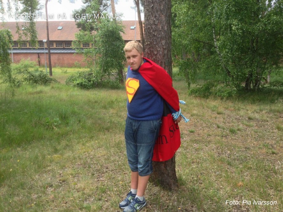 Eddie Engström som Superman. Foto: Pia Ivarsson