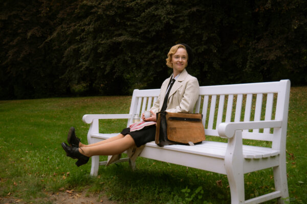 Sofia Pekkari som Astrid Lindgren i A World Gone Mad – The War Diaries of Astrid Lindgren. Foto: Kim Naja Kaufner