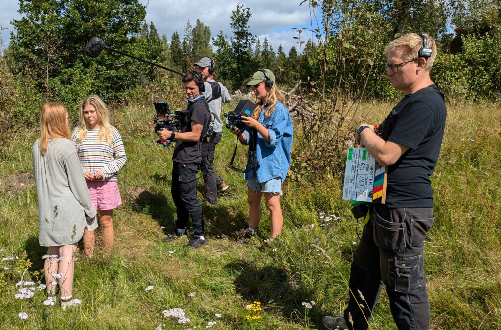 Film i Skåne besökte inspelningen av Nipster i skånska Vittsjö